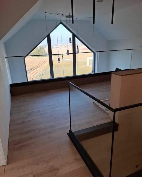 balustrada na antresoli